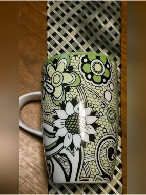 4/$25 Deal! Beautiful Maxwell & Williams Porcelain Floral Mug
